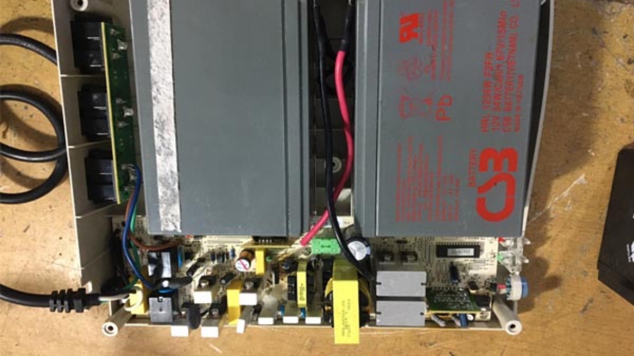 cach thay binh acquy bo luu dien santak tg1000va