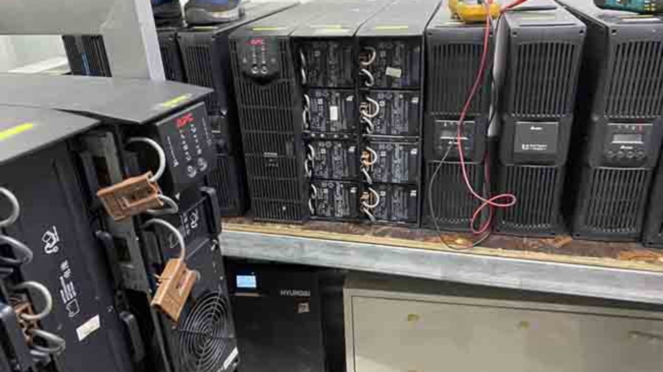 tuoi tho binh acquy ups apc